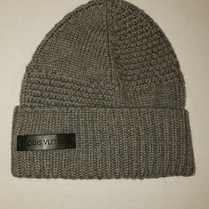 Louis Vuitton knit ha